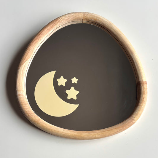 Espejo infantil de madera con luna y estrellas en vinilo beige crema – Rasdelma