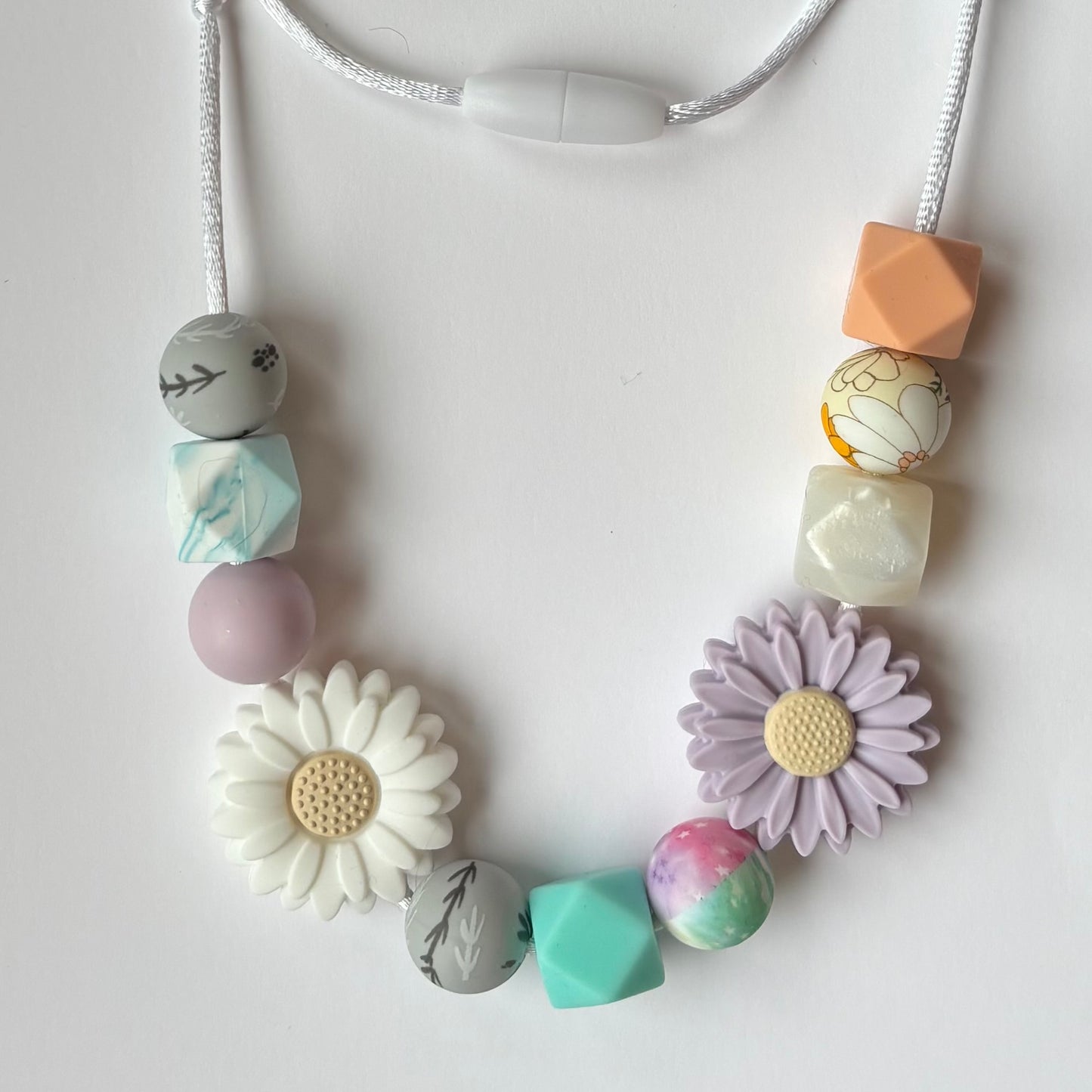 Collar de lactancia de silicona alimentaria dos piezas diseño Paz – Rasdelma