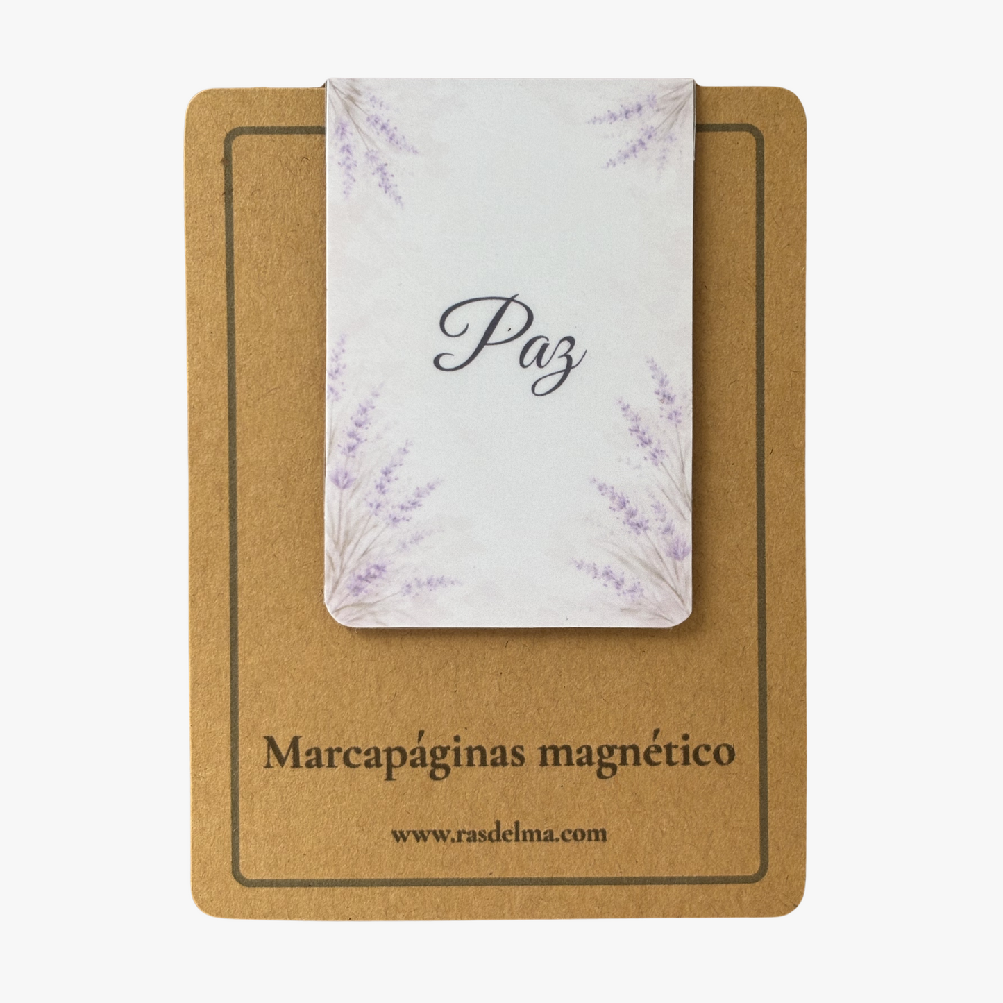 Marcapáginas magnético personalizado con nombre modelo lavanda presentado en tarjeta de Rasdelma.